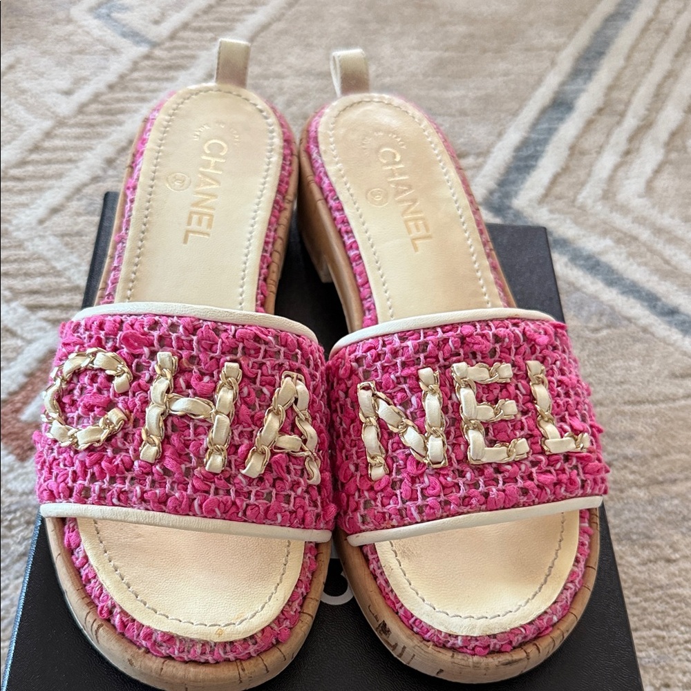 Chanel Pink Sandals with Classic Design